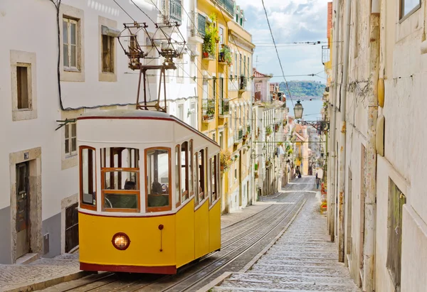 Lisboa e seus cenários clássicos na Travessia Caribe-Europa