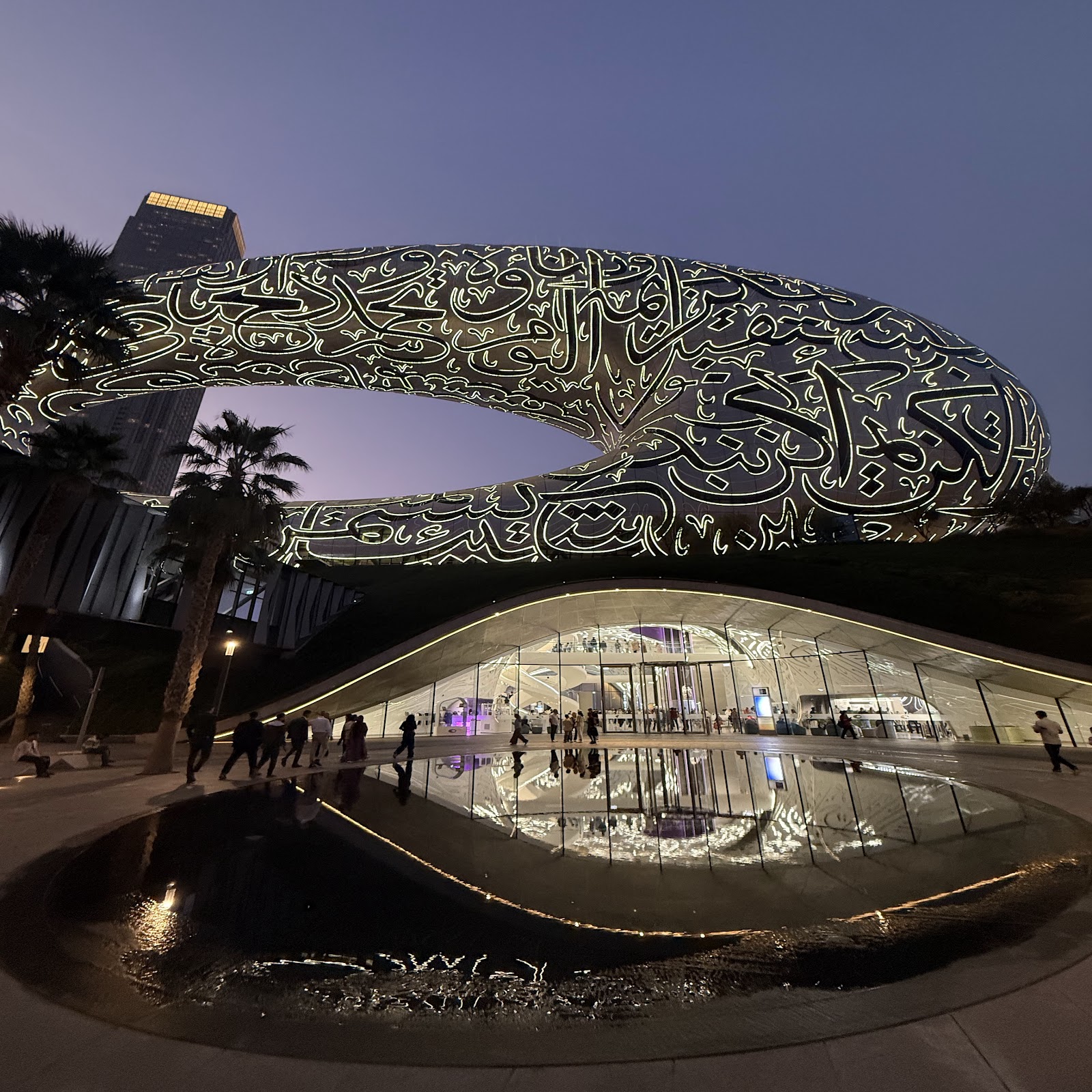 Dubai à noite para Réveillon