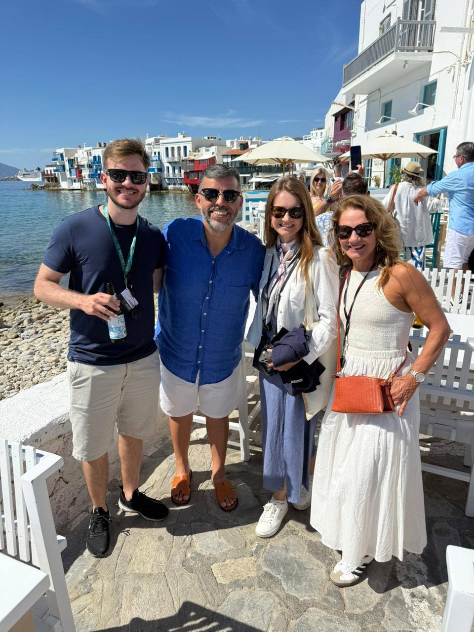 Viajantes da Rigue em Mykonos durante a Rota dos Impérios